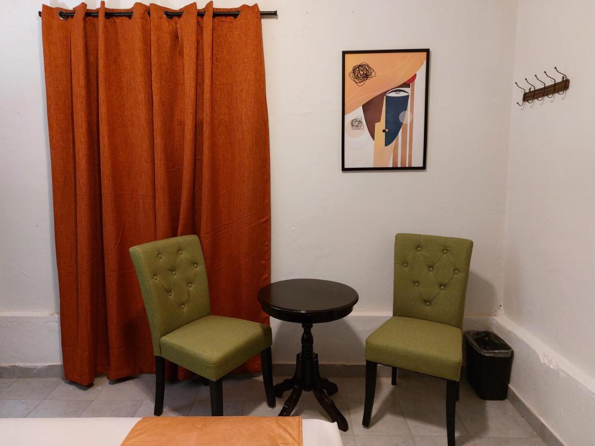 Hospedaje Los Lirios Chitré Kültér fotó